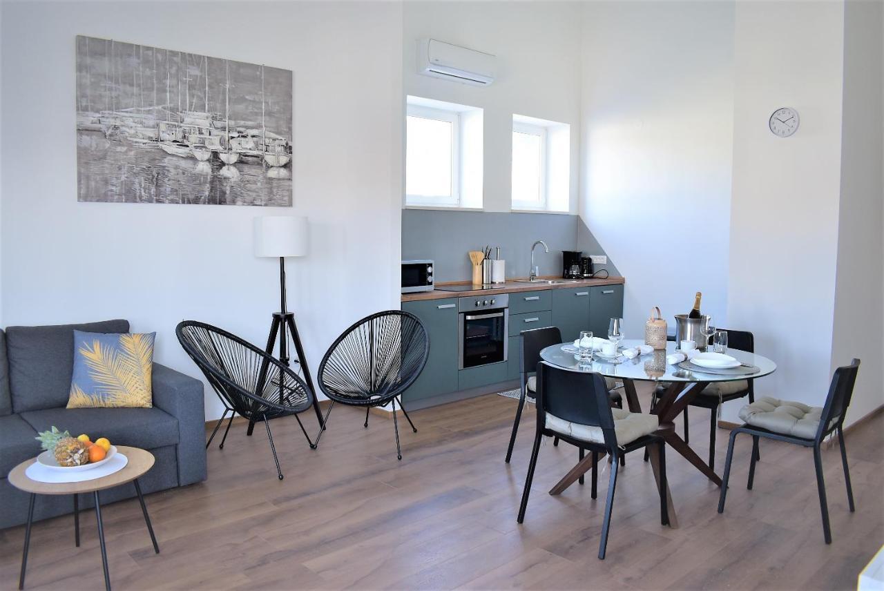 Apartment Aci Marina Rab Banjol Exterior foto